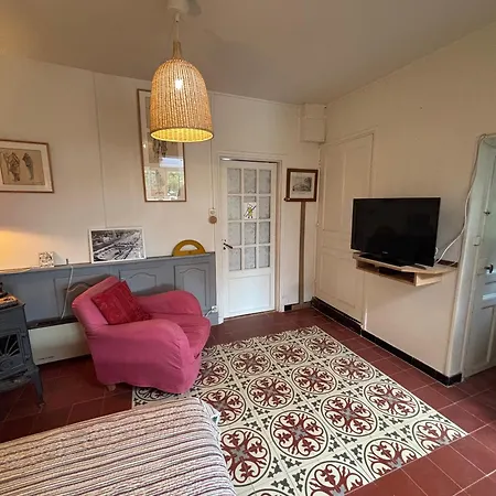 Holiday home Therese A Deux Pas Du Centre
