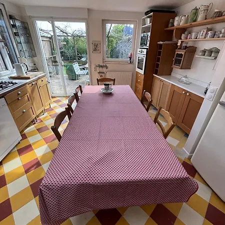 Therese A Deux Pas Du Centre