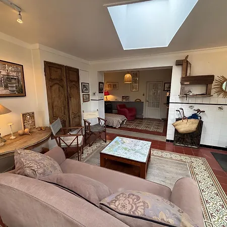 Holiday home Therese A Deux Pas Du Centre *