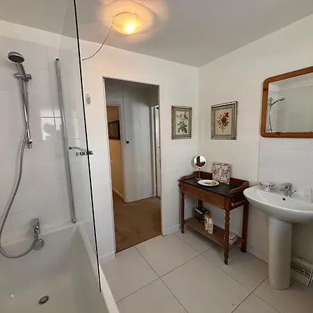 Therese A Deux Pas Du Centre *