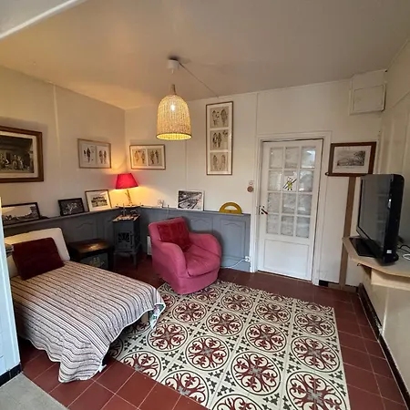 Therese A Deux Pas Du Centre