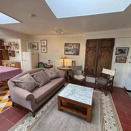Therese A Deux Pas Du Centre Holiday home