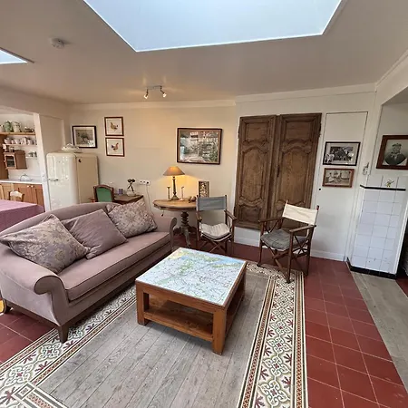 Therese A Deux Pas Du Centre *