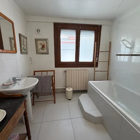 Therese A Deux Pas Du Centre Nyaraló Étaples